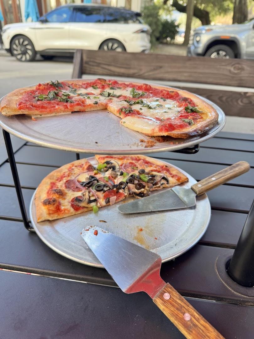 Heirloom's Pizzeria